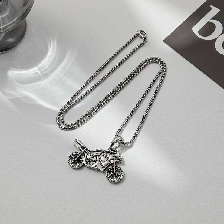 Fashion Punk Trending Hip Hop Bike Handmade Crystal Cuban Iced Out Bling Sparkle American Diamond Pendant Cubic Zirconia Necklace with Chain Gift Jewelry for Men and Women