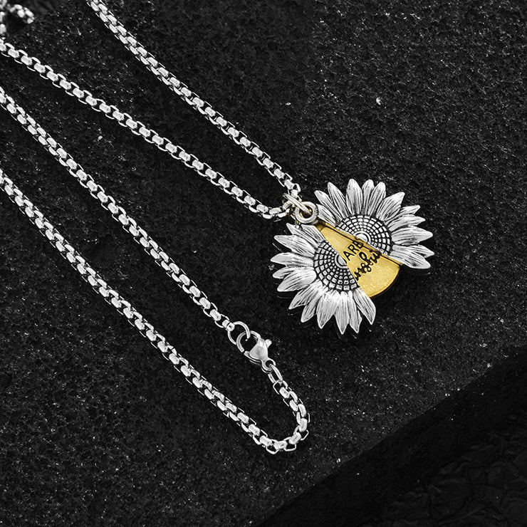 Fashion Punk Trending Hip Hop Sunshine Flower Handmade Crystal Cuban Iced Out Bling Sparkle American Diamond Pendant Cubic Zirconia Necklace with Chain Gift Jewelry for Men and Women
